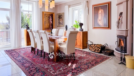 Prodej rodinného domu 378 m², Znojmo