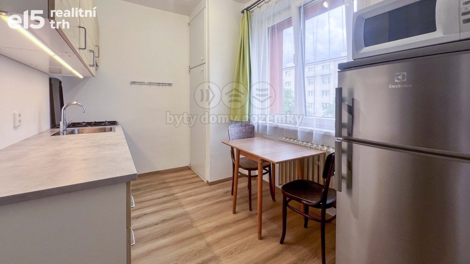 Pronájem byty 2+1, 54 m² - Praha - Hloubětín