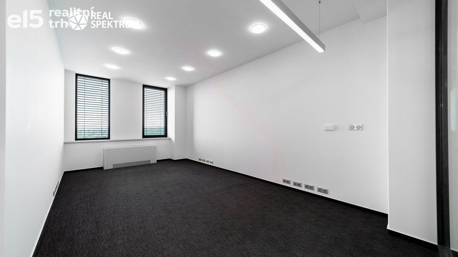 Pronájem kanceláře, 74 m² - Brno - Maloměřice