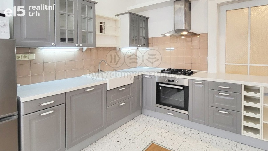 Pronájem byty 2+1, 75 m² - Praha - Žižkov