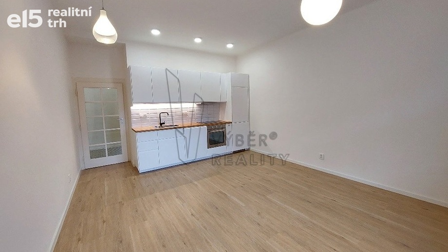 Prodej byty 1+kk, 36 m² - Praha 10