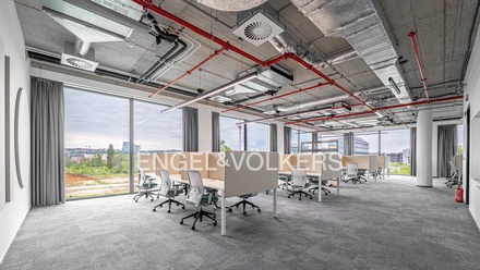 Pronájem kanceláře 1 544 m², Praha - Karlín