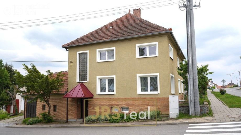 Prodej rodinného domu 238 m², Brumovice