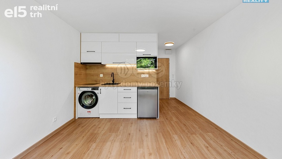 Prodej byty 1+kk, 17 m² - Děčín III-Staré Město
