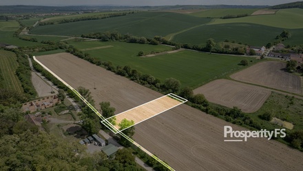 Prodej pole 2 110 m², Morkůvky