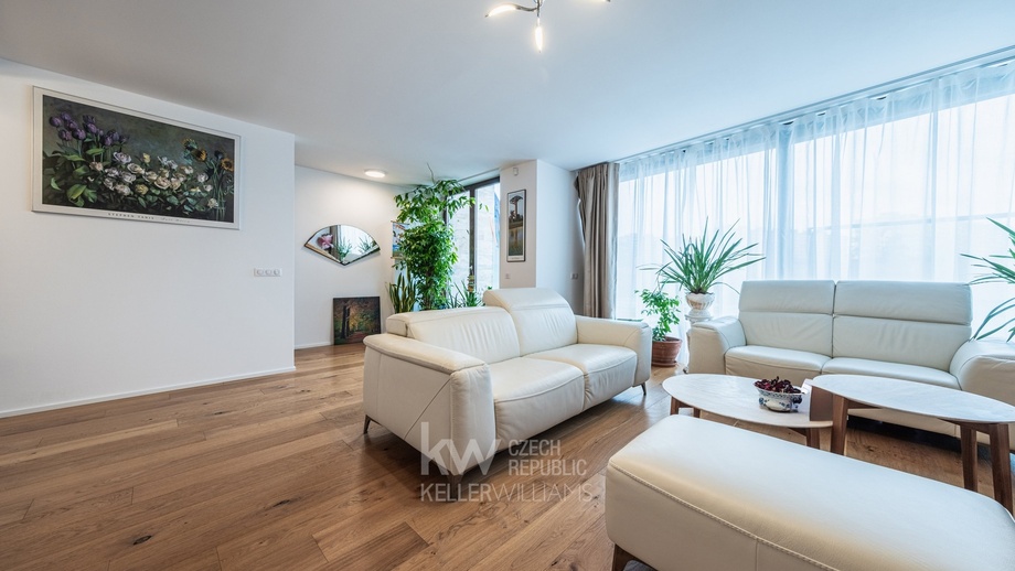 Prodej rodinné domy, 285 m² - Praha