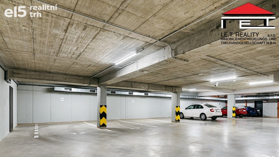 Pronájem garážové stání, 13 m² - Brno - Veveří