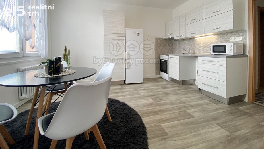 Pronájem byty 1+1, 34 m² - Jindřichův Hradec II