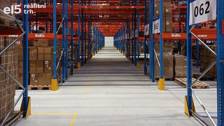 Pronájem sklady, 2 500 m² - Dobrovíz