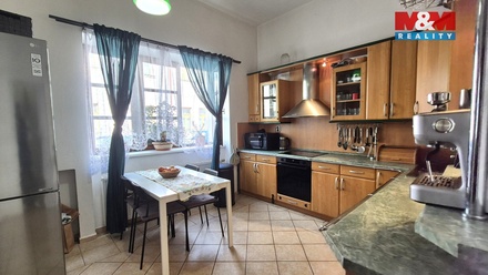 Prodej rodinného domu 240 m², Postoloprty