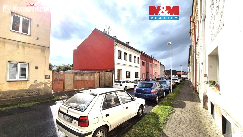 Prodej rodinného domu 240 m², Postoloprty