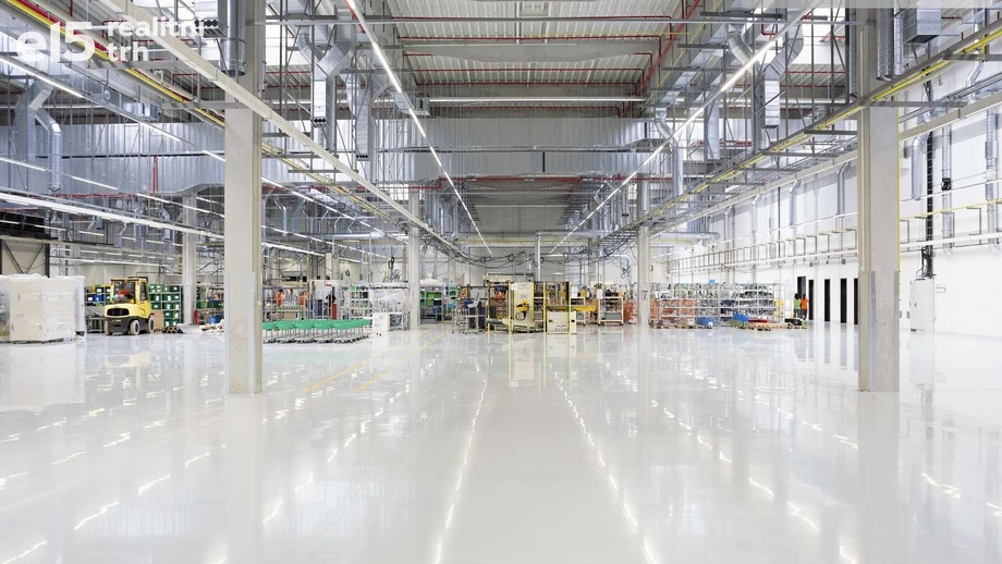 Pronájem sklady, 4 246 m² - Staňkovice Průmyslová zóna Triangle