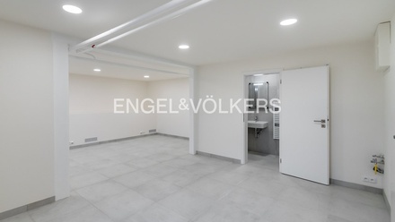 Pronájem kanceláře 46 m², Praha - Břevnov