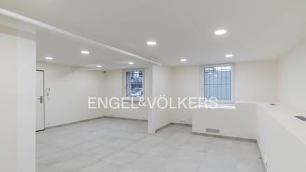 Pronájem kanceláře 46 m², Praha - Břevnov