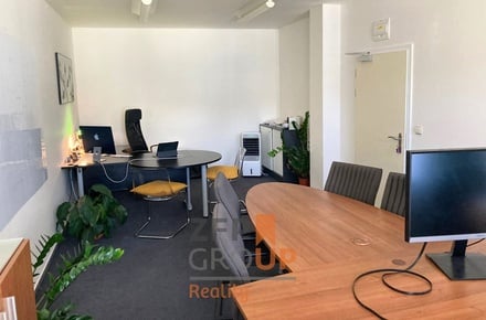 Pronájem kanceláře 28 m², Praha - Zbraslav