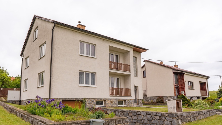 Prodej rodinného domu 182 m², Otinoves