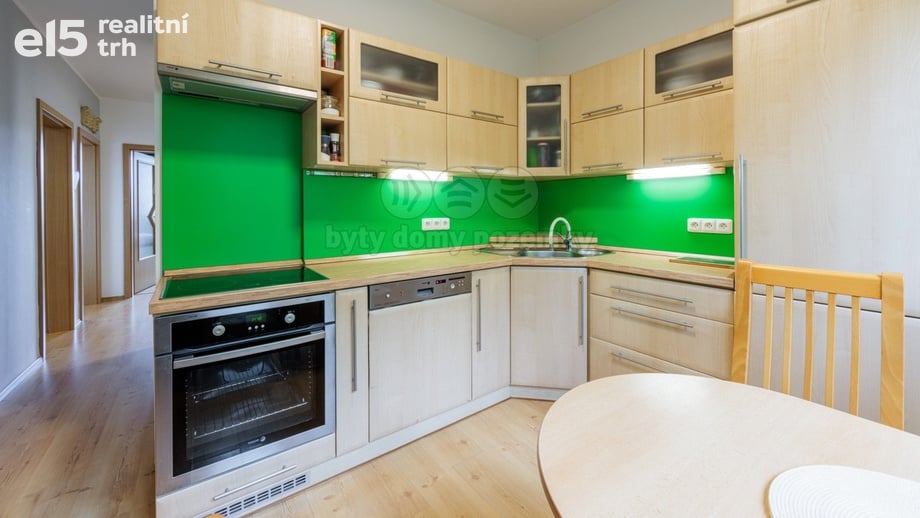 Prodej bytu 3+1 77 m², Nejdek