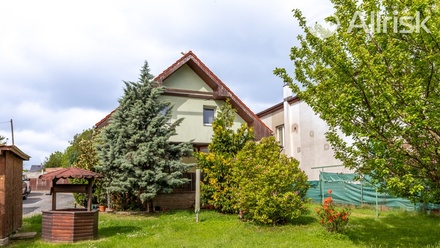 Prodej rodinného domu 143 m², Sluhy