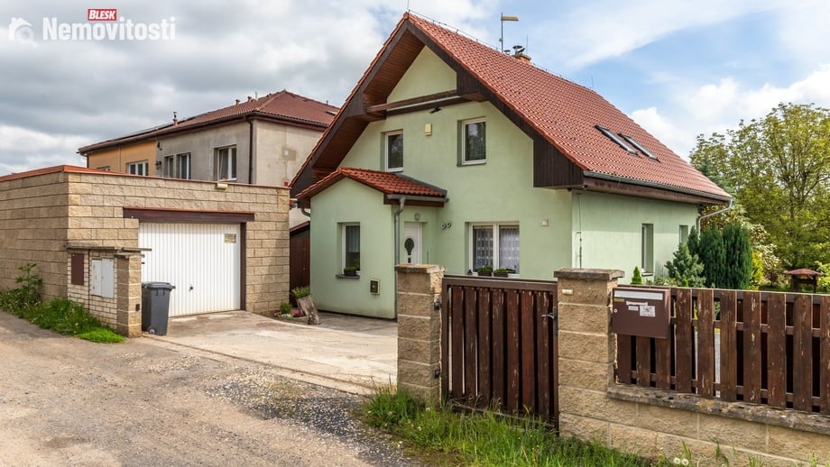 Prodej rodinného domu 143 m², Sluhy