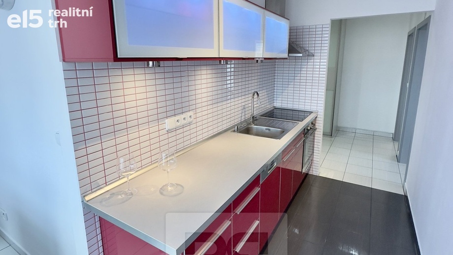Pronájem byty 3+1, 64 m² - Kladno - Kročehlavy