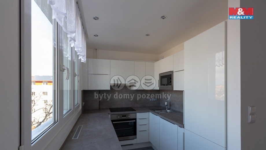 Pronájem byty 2+kk, 50 m² - Roztoky
