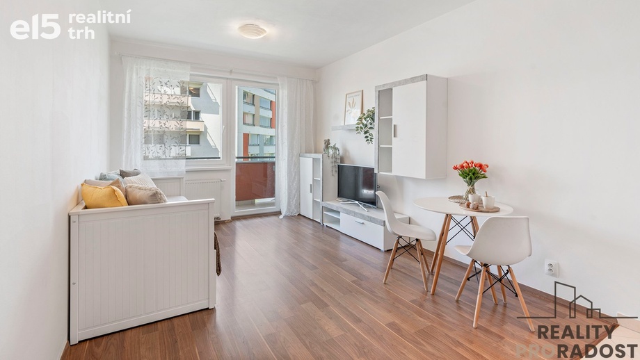 Prodej byty 1+kk, 36 m² - Praha - Horní Měcholupy