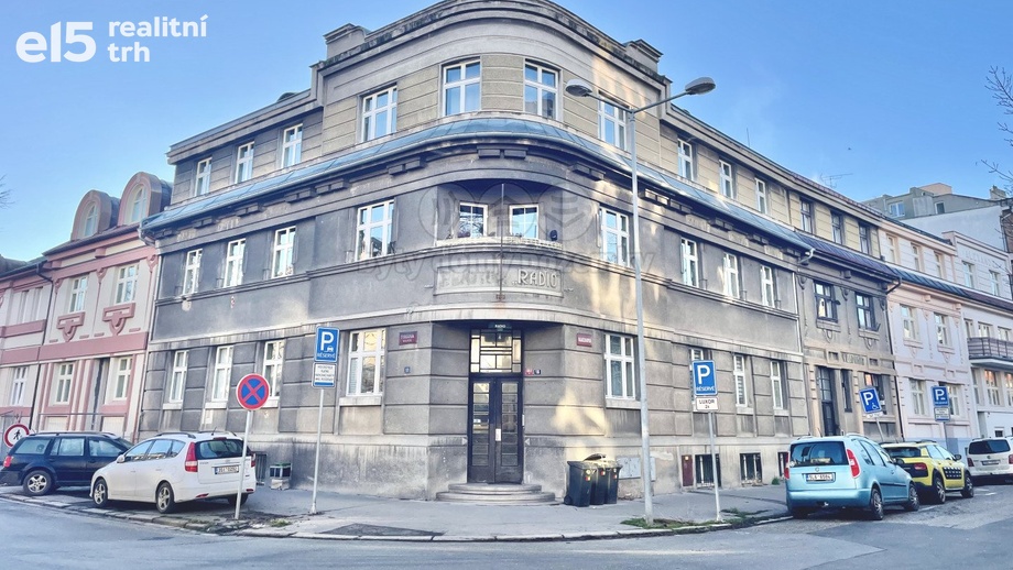 Pronájem byty 2+1, 45 m² - Poděbrady III