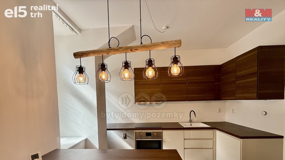 Prodej byty 2+kk, 50 m² - Praha - Holešovice