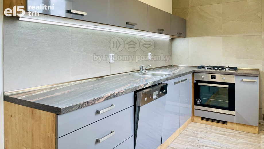 Prodej byty 2+1, 59 m² - Vratimov
