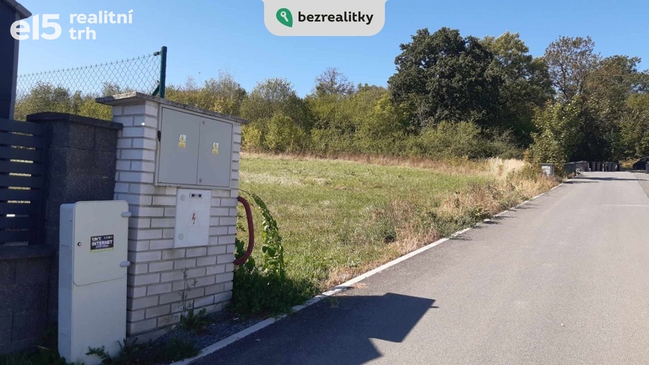 Prodej pozemky pro bydlení, 1 301 m² - Pyšely - Zaječice