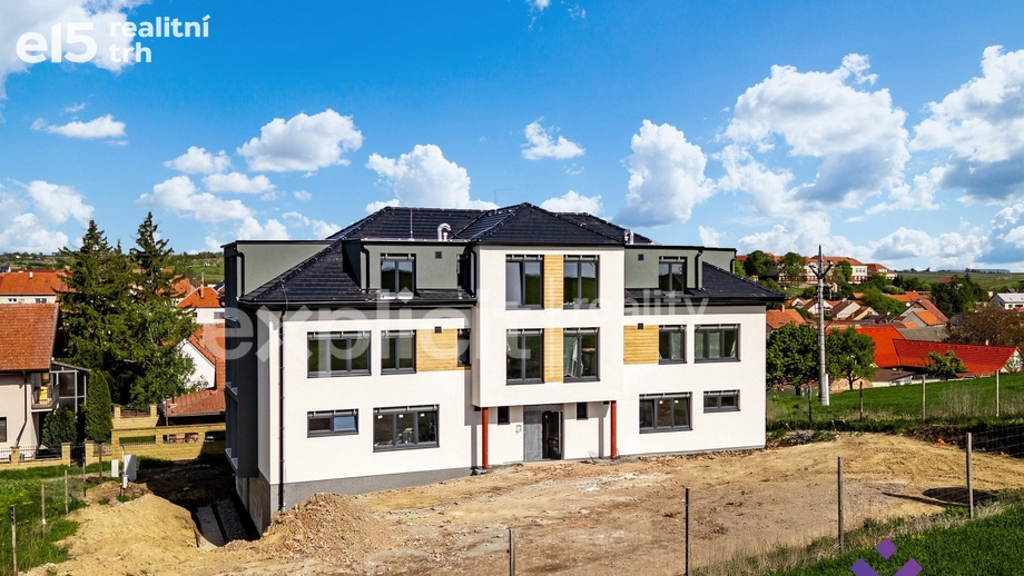 Prodej byty 2+kk, 48 m² - Hovorany