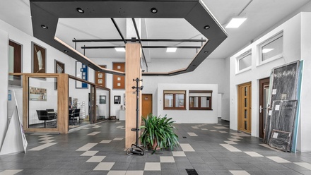 Prodej výrobního prostoru 1 819 m², Milovice - Mladá