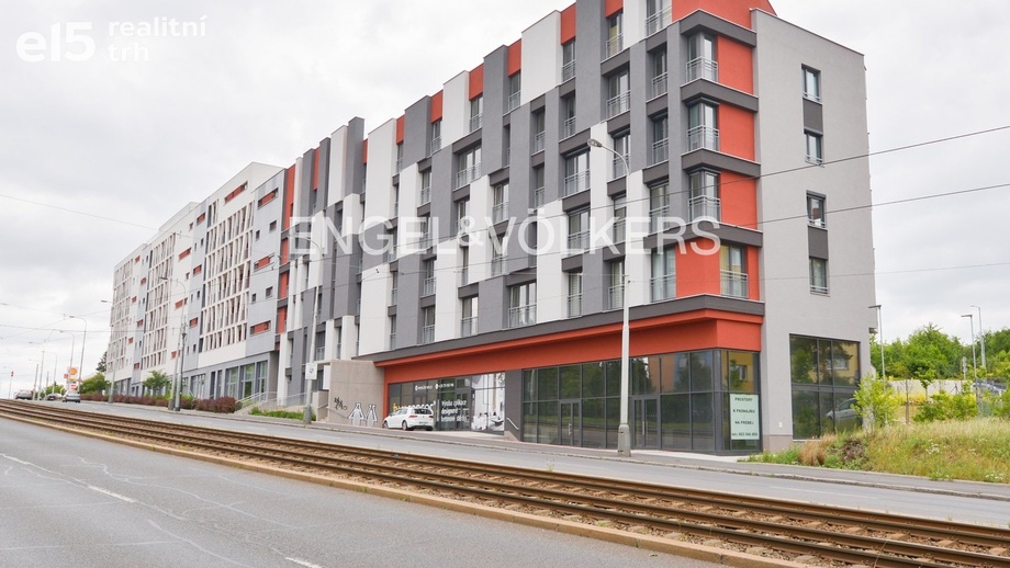 Pronájem obchodní prostory, 216 m² - Praha - Hostivař