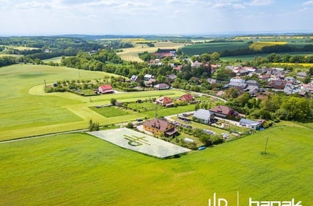 Prodej stavebního pozemku 1 208 m², Výkleky