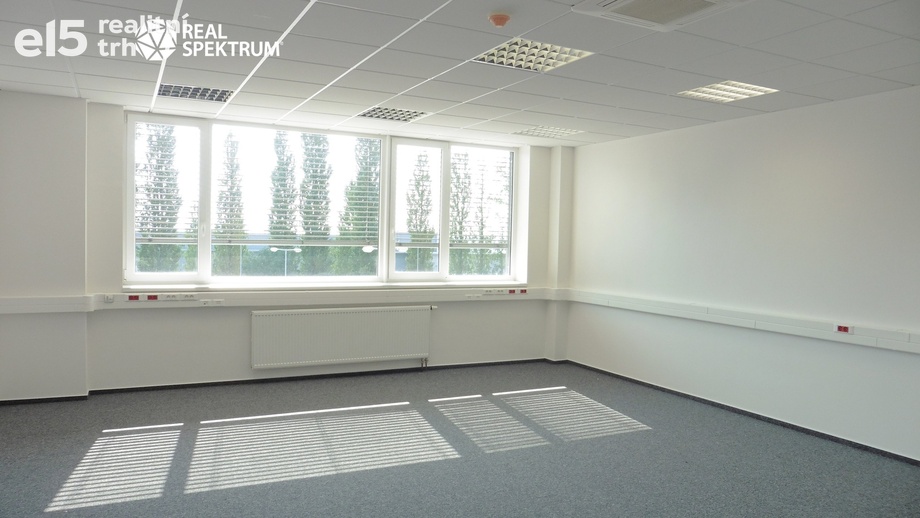Pronájem kanceláře 75 m², Brno - Slatina