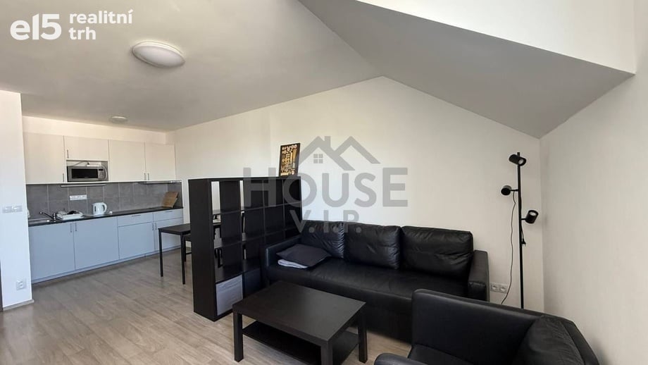 Pronájem byty 2+kk, 55 m² - Kostelec nad Černými lesy