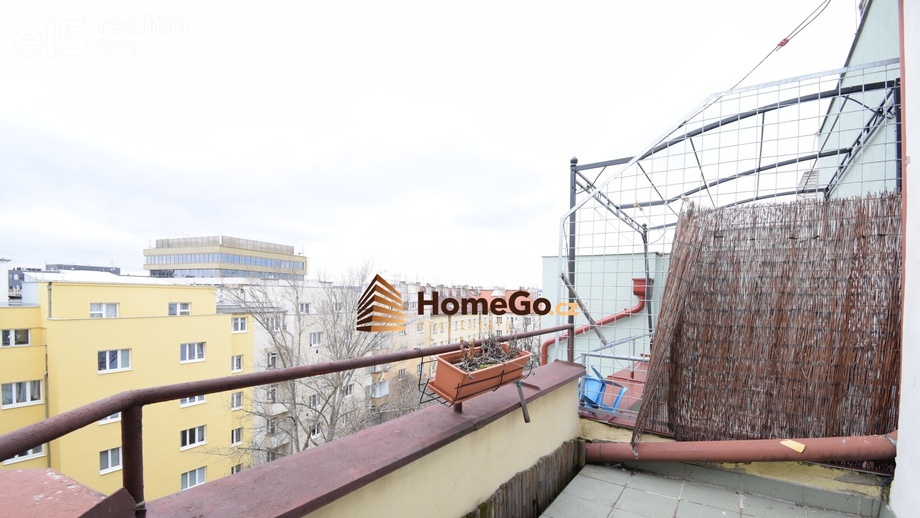 Pronájem byty 2+1, 80 m² - Praha - Nusle