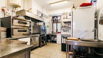 Prodej restaurace 340 m², Šatov