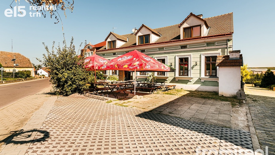 Prodej restaurace 340 m², Šatov