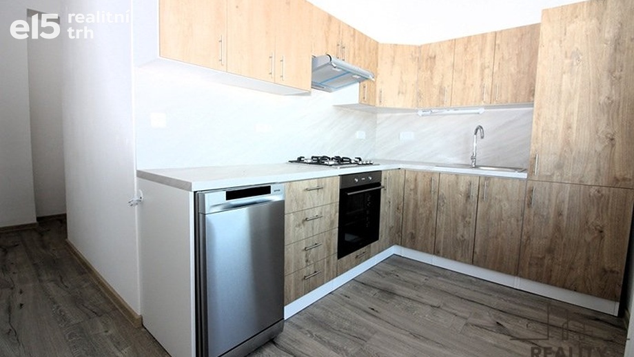 Pronájem byty 3+1, 64 m² - Znojmo