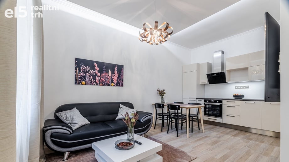 Pronájem byty 2+kk, 48 m² - Praha