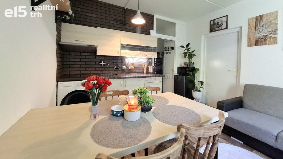 Pronájem byty 1+1, 37 m² - Sokolov