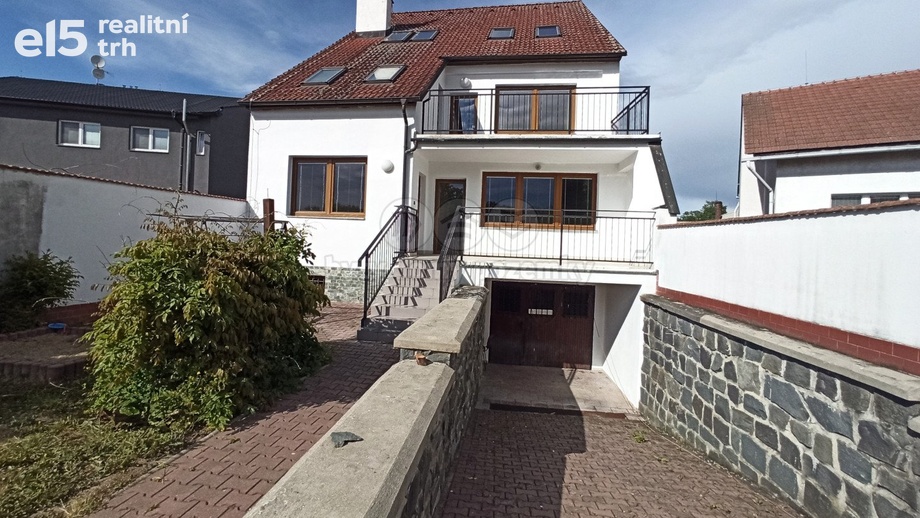 Prodej rodinného domu 373 m², Olomouc - Černovír