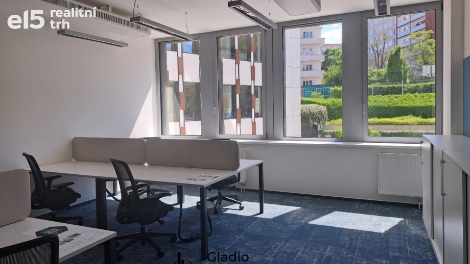 Pronájem kanceláře, 28 m² - Praha - Nusle
