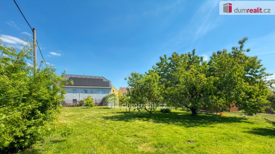 Prodej stavebního pozemku 1 059 m², Přestanov