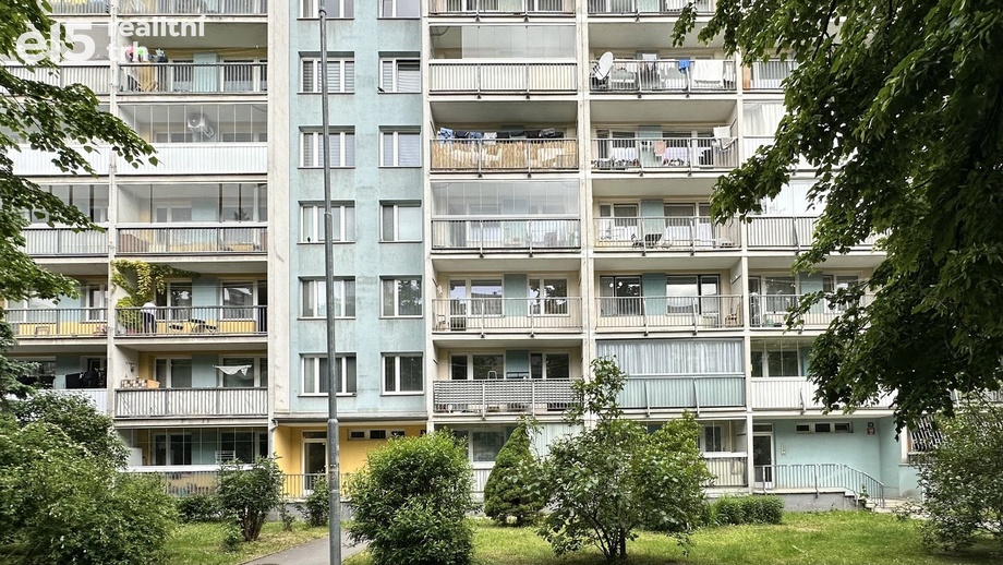 Prodej byty 1+kk, 26 m² - Praha - Prosek