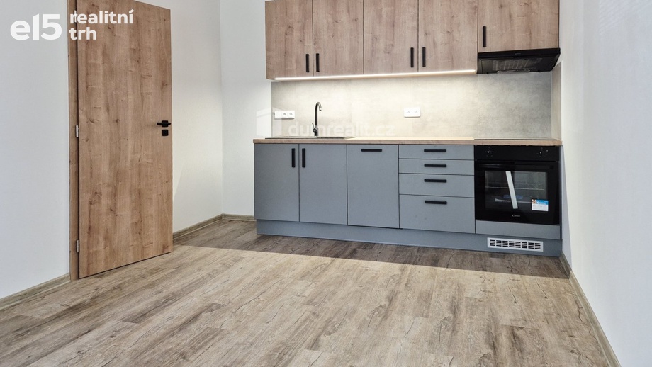 Pronájem byty 2+kk, 43 m² - České Budějovice 3