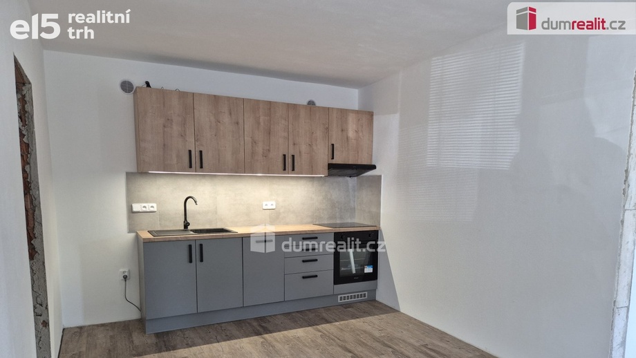 Pronájem byty 2+kk, 43 m² - České Budějovice 3