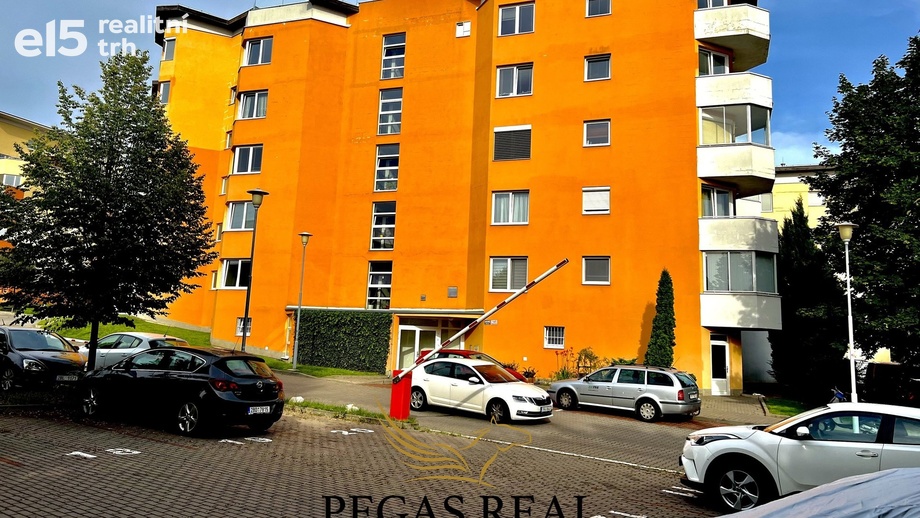 Pronájem byty 1+kk, 39 m² - Brno - Židenice