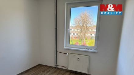 Pronájem bytu 3+1 72 m², Rovná